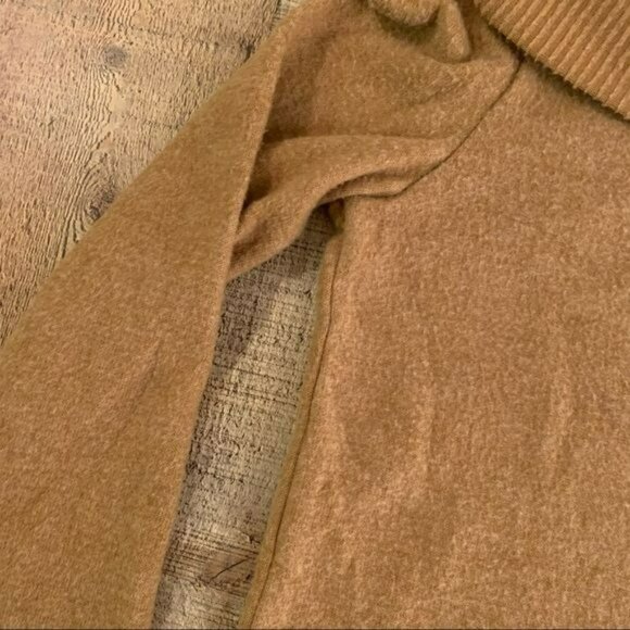 Juniper Cozy Rib Mix Off-Shoulder Whiskey Sweater By Project Social T Size S - Picture 10 of 11